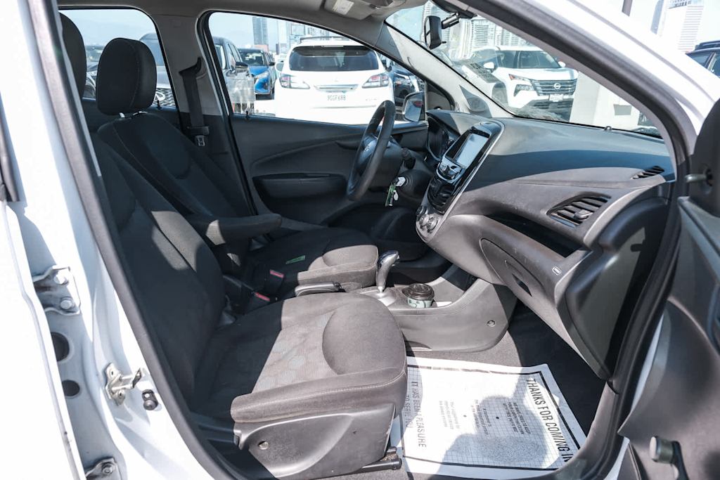 Thumbnail: 2017 Chevrolet Spark - 9