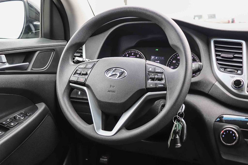 Thumbnail: 2017 Hyundai Tucson - 8