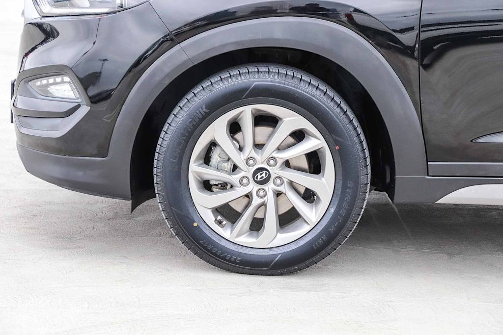 Thumbnail: 2017 Hyundai Tucson - 6