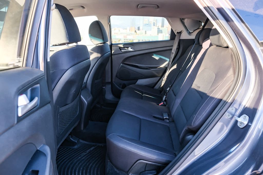 Thumbnail: 2019 Hyundai Tucson - 9