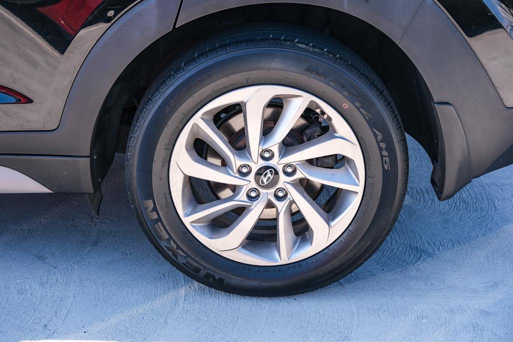Thumbnail: 2017 Hyundai Tucson - 7