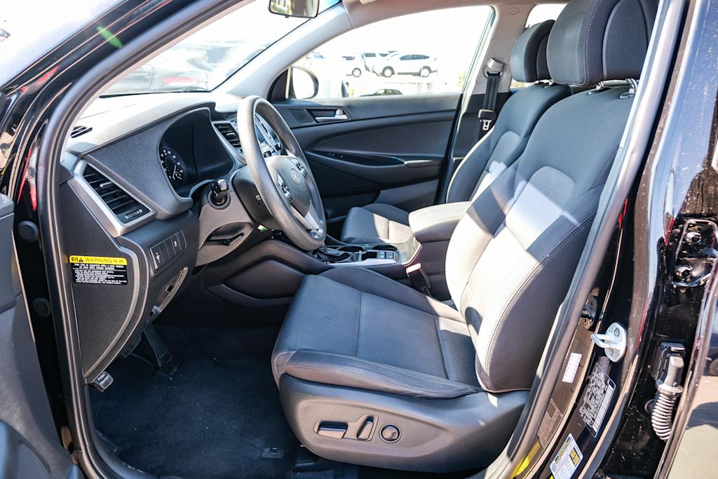 Thumbnail: 2017 Hyundai Tucson - 10