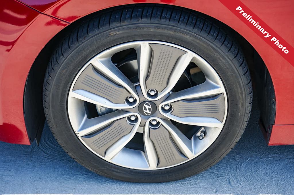 Thumbnail: 2019 Hyundai Ioniq - 18