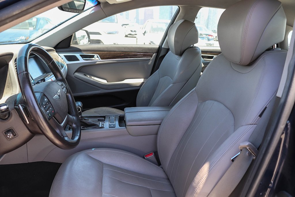 Thumbnail: 2018 Genesis G80 - 7