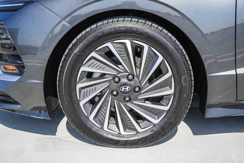 Thumbnail: 2025 Hyundai Sonata - 21