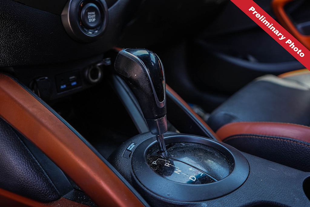 Thumbnail: 2016 Hyundai Veloster - 10