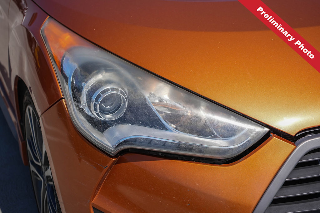 Thumbnail: 2016 Hyundai Veloster - 14