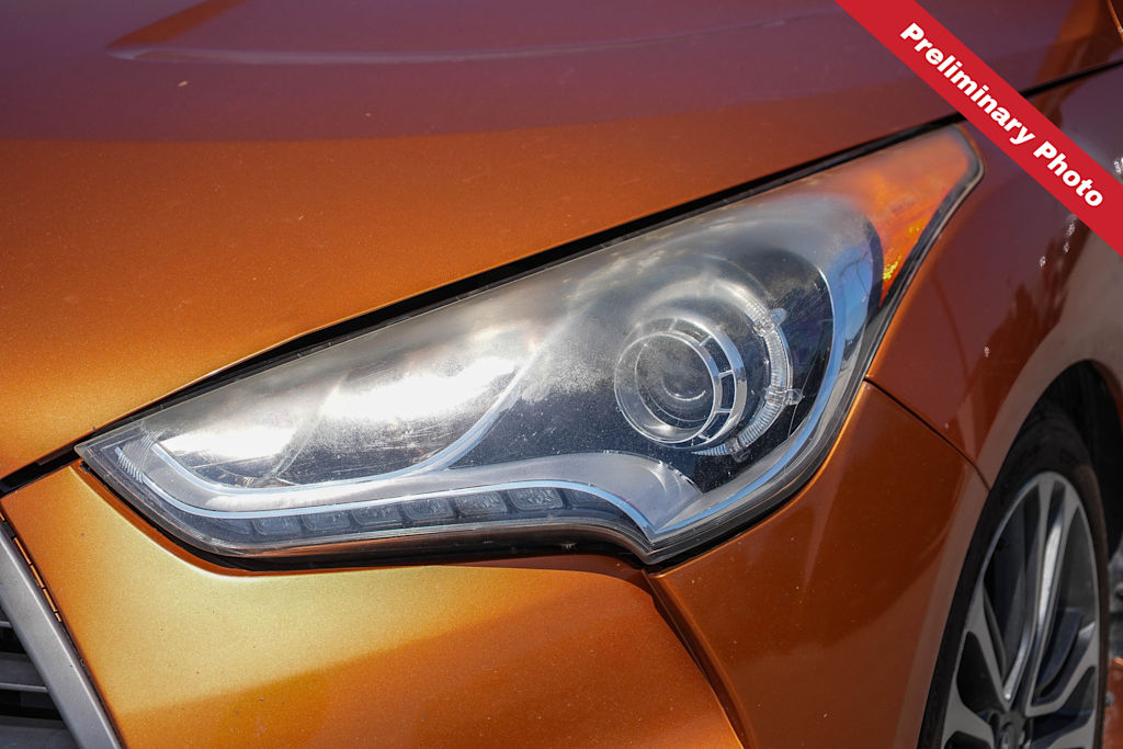 Thumbnail: 2016 Hyundai Veloster - 15