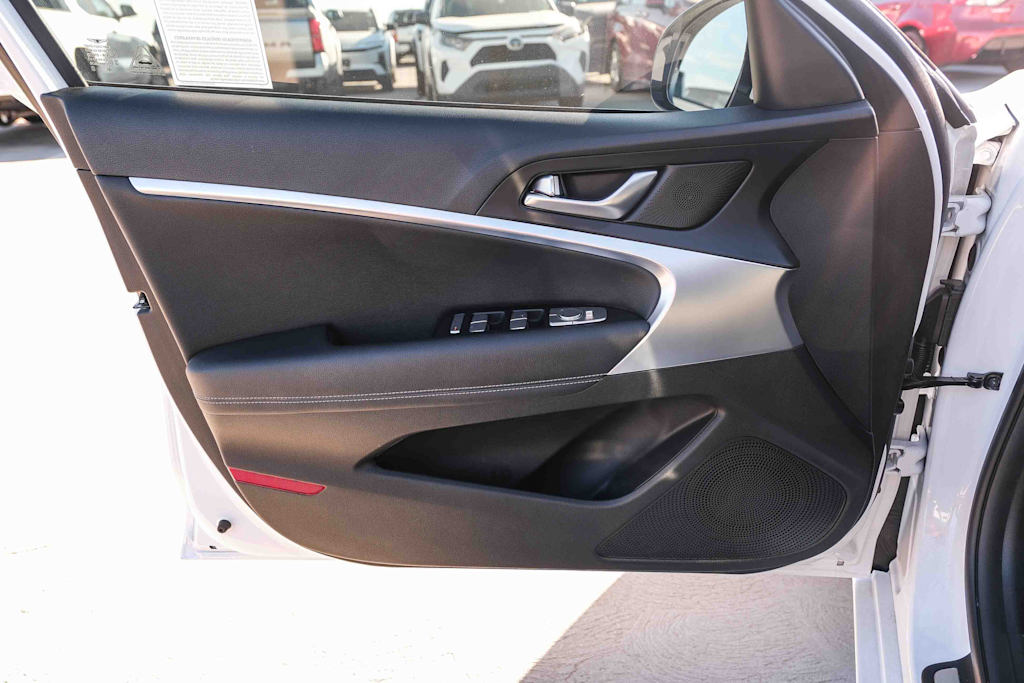 Thumbnail: 2023 Genesis G70 - 27