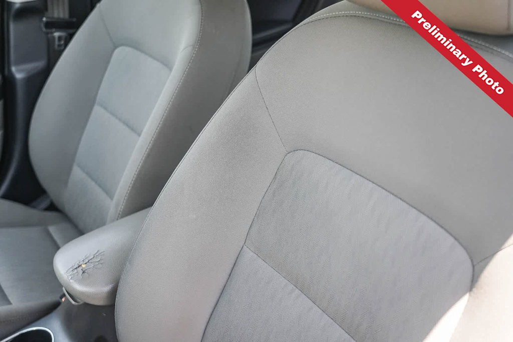Thumbnail: 2016 Kia Forte - 9