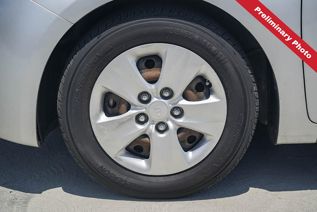 Thumbnail: 2016 Kia Forte - 20