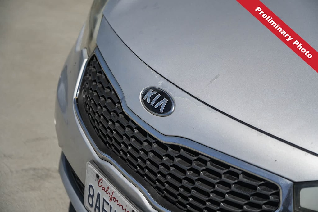 Thumbnail: 2016 Kia Forte - 6