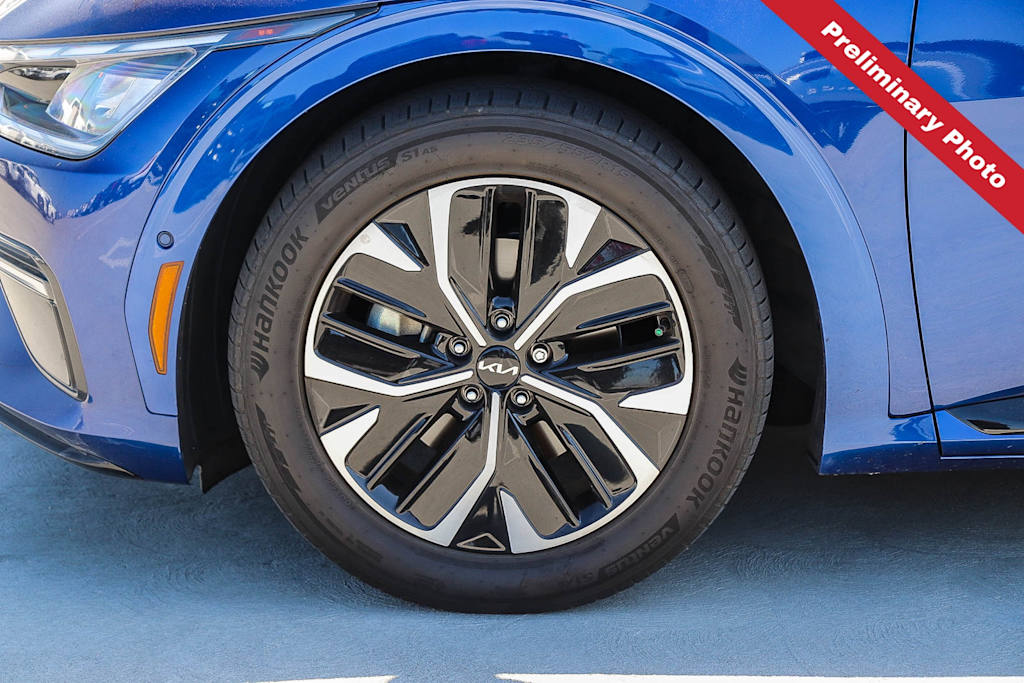 Thumbnail: 2023 Kia EV6 - 6