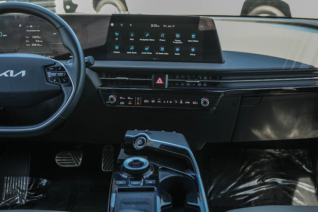 Thumbnail: 2023 Kia EV6 - 8