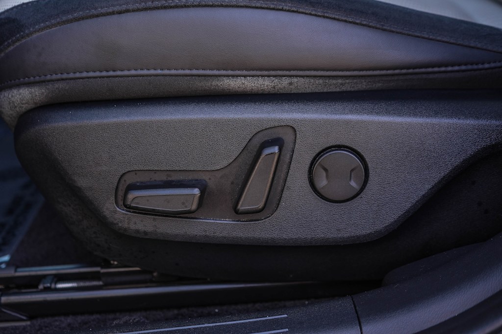 Thumbnail: 2023 Kia EV6 - 24