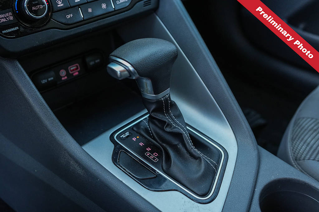 Thumbnail: 2019 Kia Niro - 10