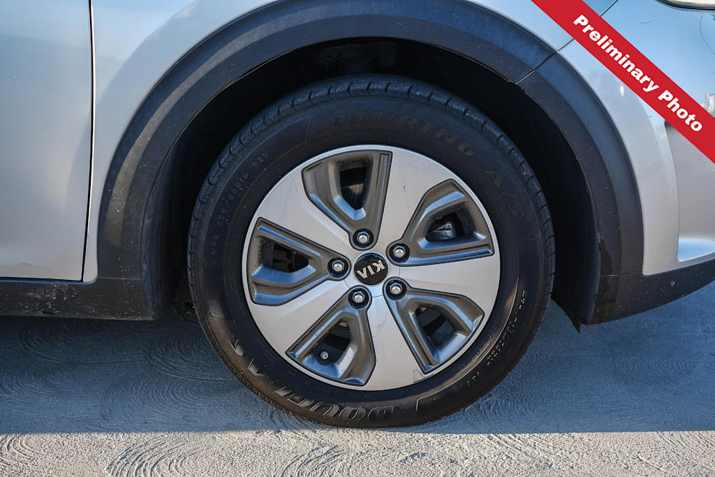 Thumbnail: 2019 Kia Niro - 18