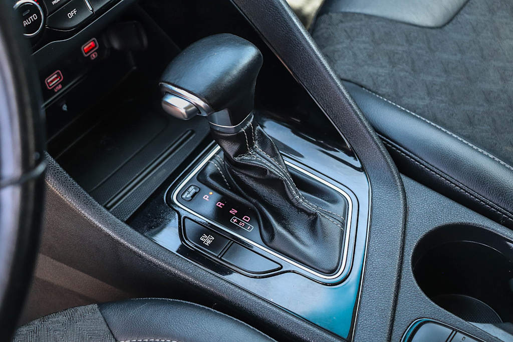 Thumbnail: 2020 Kia Niro - 14