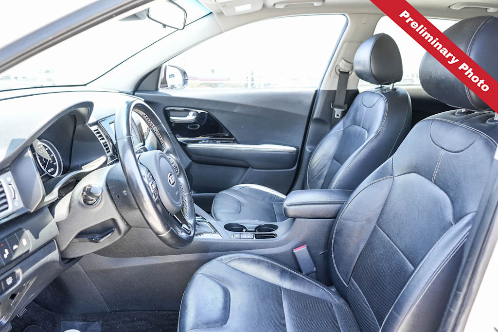 Thumbnail: 2017 Kia Niro - 8