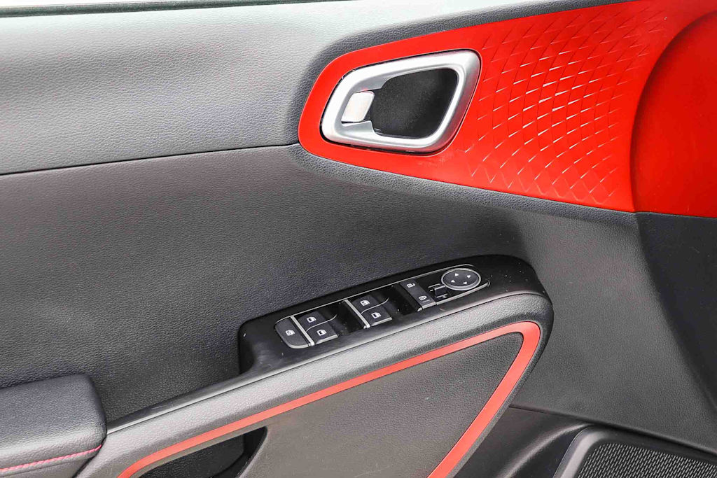 Thumbnail: 2023 Kia Soul - 25
