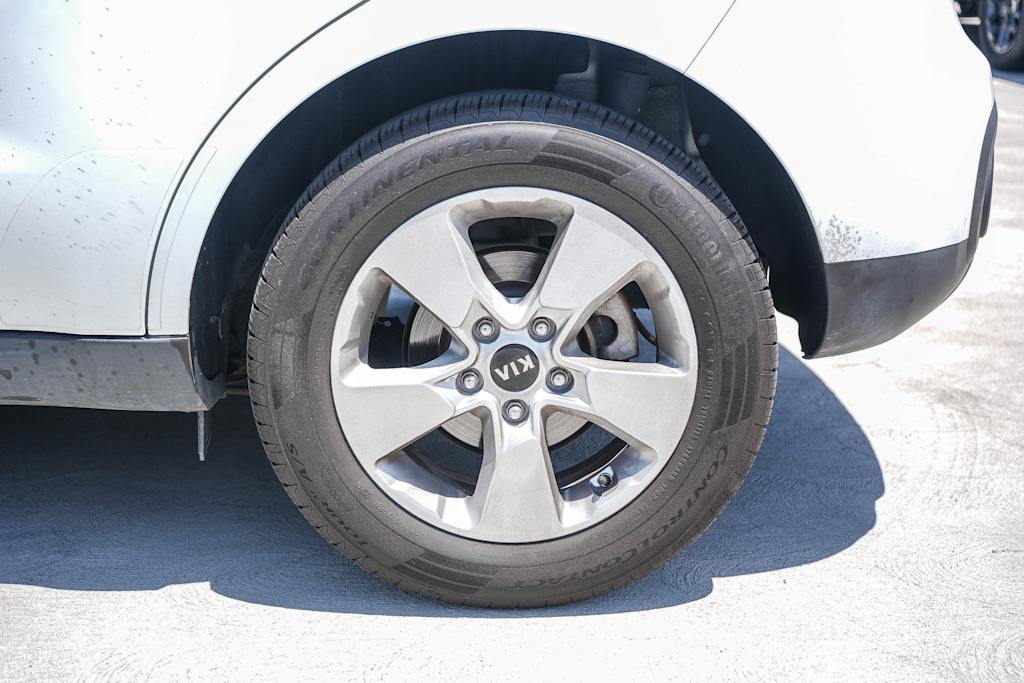 Thumbnail: 2017 Kia Soul - 7