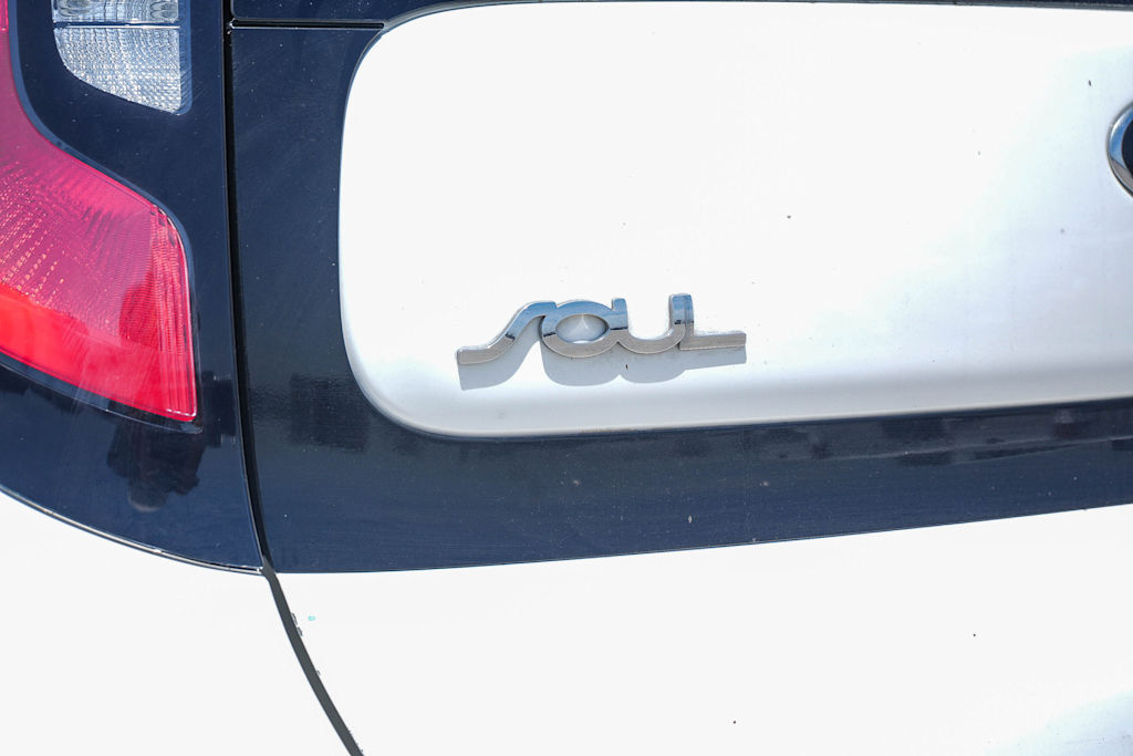 Thumbnail: 2017 Kia Soul - 18