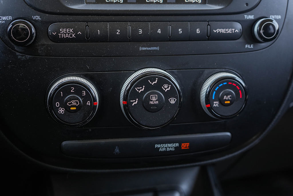 Thumbnail: 2017 Kia Soul - 23
