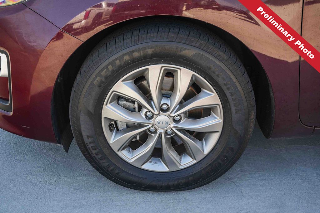 Thumbnail: 2019 Kia Sedona - 17