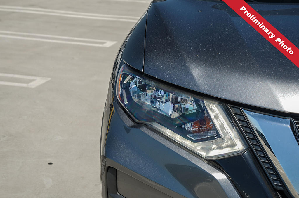 Thumbnail: 2018 Nissan Rogue - 14