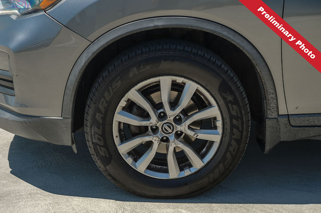 Thumbnail: 2018 Nissan Rogue - 18