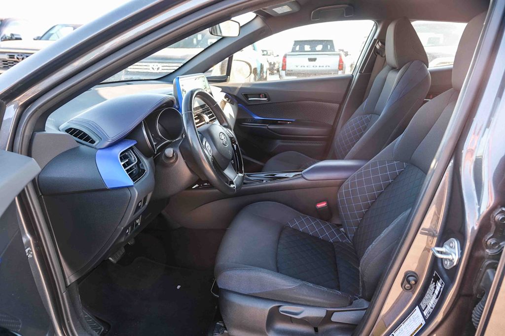 Thumbnail: 2020 Toyota C-HR - 9