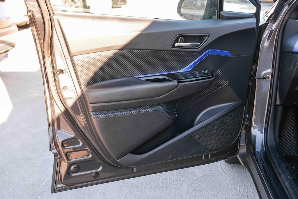 Thumbnail: 2020 Toyota C-HR - 24