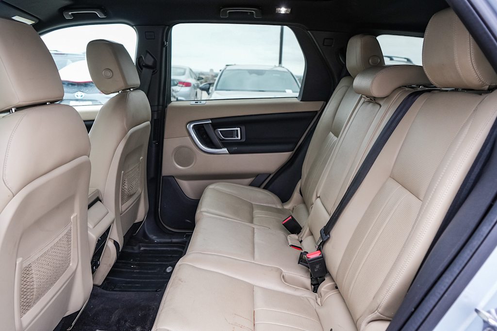 Thumbnail: 2019 Land Rover Discovery Sport - 9