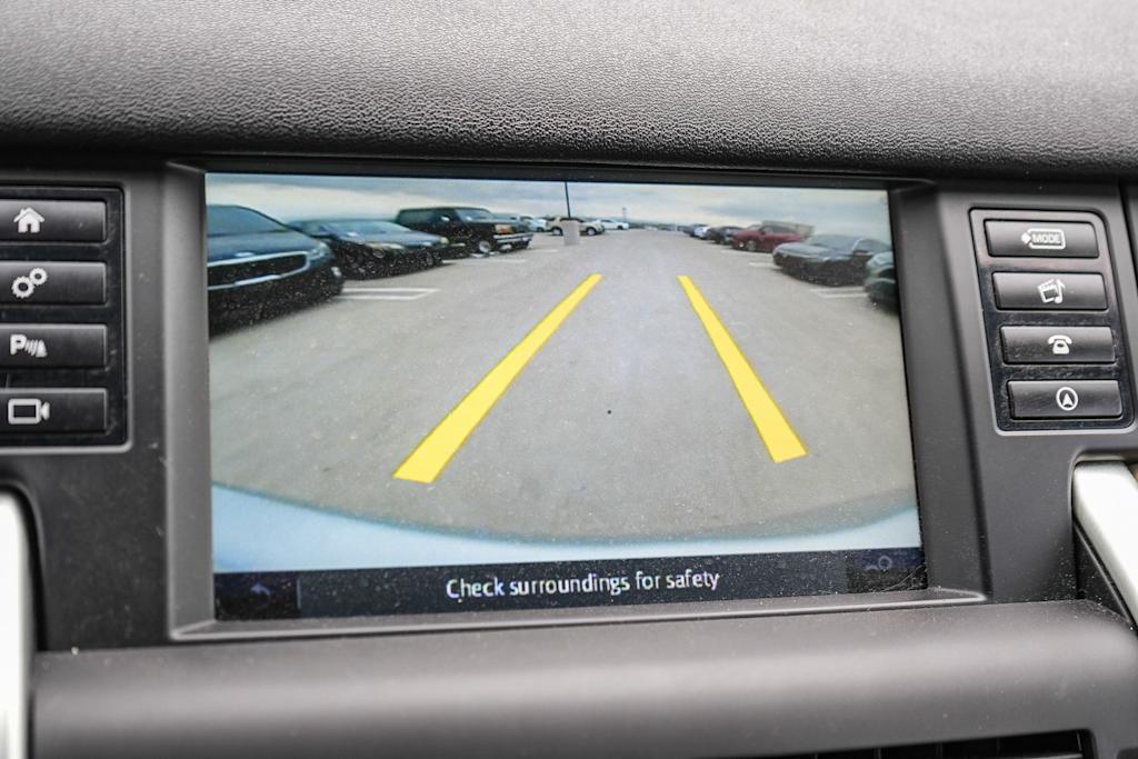 Thumbnail: 2019 Land Rover Discovery Sport - 20