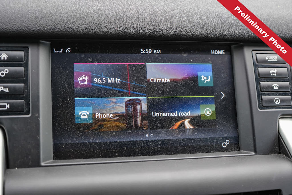 Thumbnail: 2019 Land Rover Discovery Sport - 10