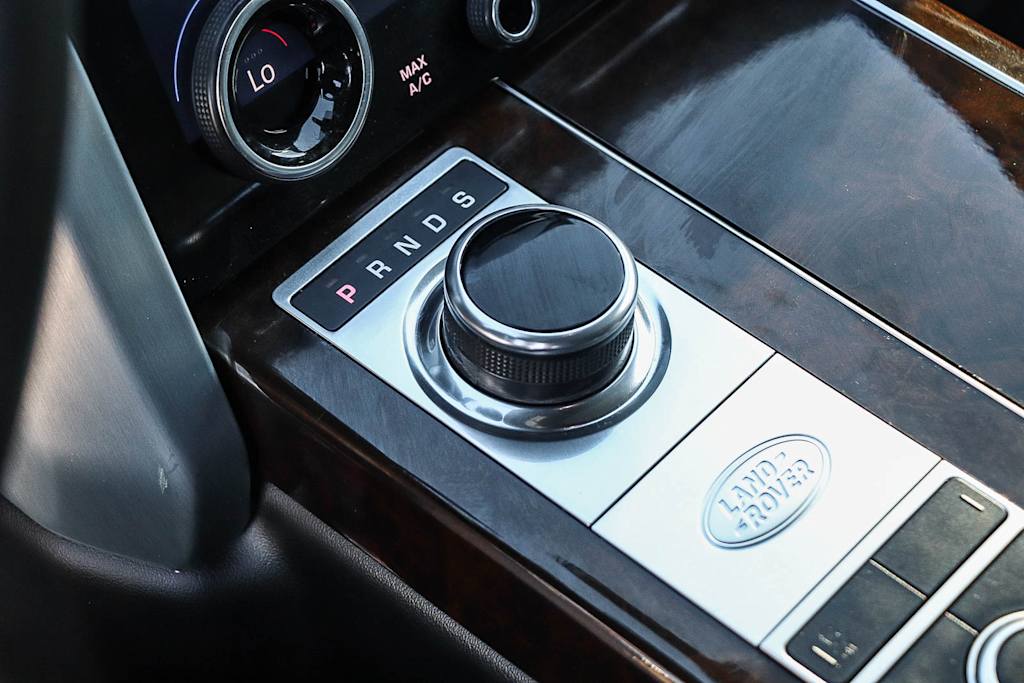 Thumbnail: 2021 Land Rover Range Rover - 13