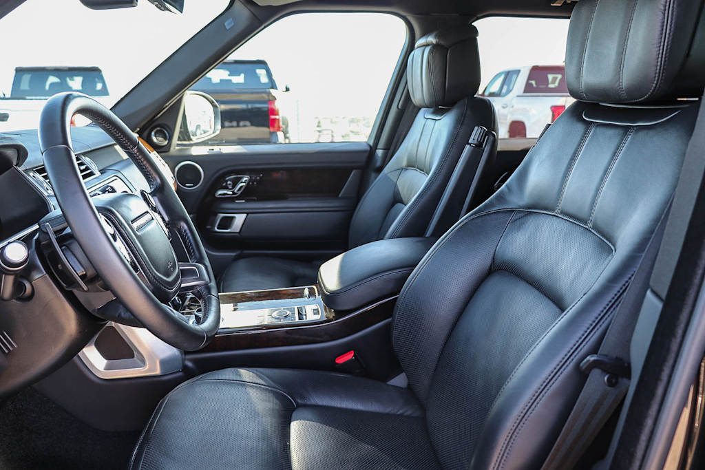 Thumbnail: 2021 Land Rover Range Rover - 10