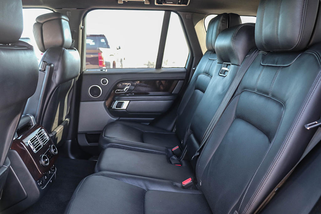 Thumbnail: 2021 Land Rover Range Rover - 11