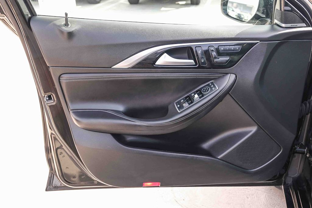 Thumbnail: 2019 INFINITI QX30 - 22