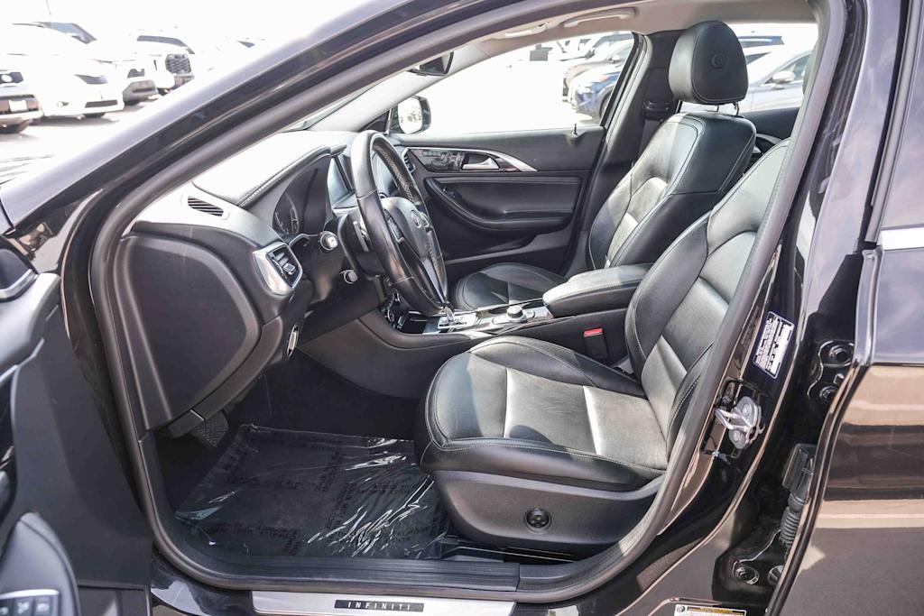 Thumbnail: 2019 INFINITI QX30 - 8