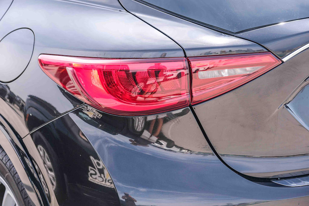 Thumbnail: 2019 INFINITI QX30 - 16