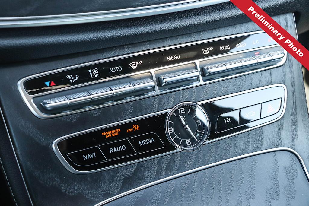 Thumbnail: 2020 Mercedes-Benz E-Class - 20