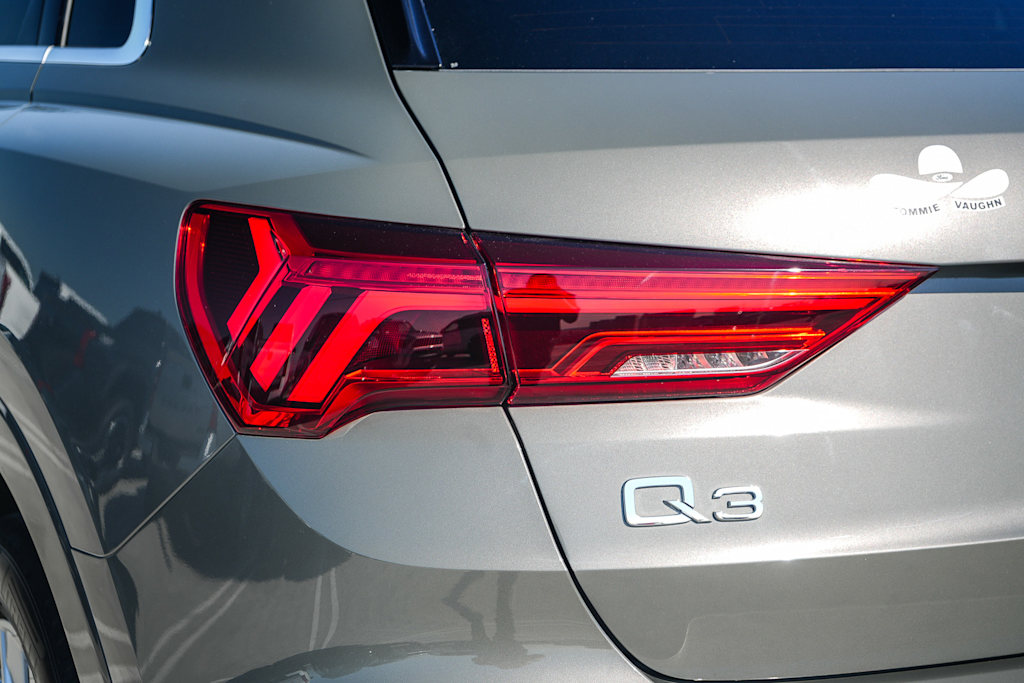 Thumbnail: 2024 Audi Q3 - 22