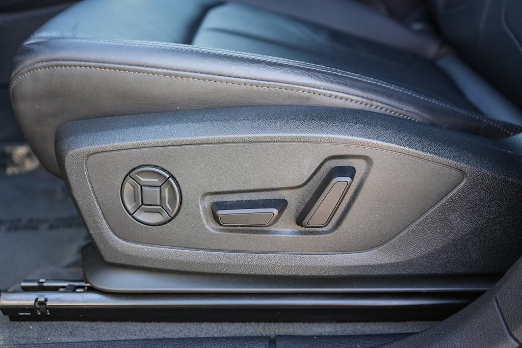 Thumbnail: 2024 Audi Q3 - 24