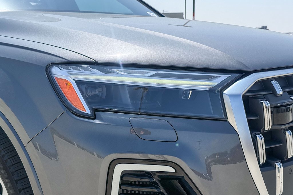 Thumbnail: 2025 Audi Q7 - 18