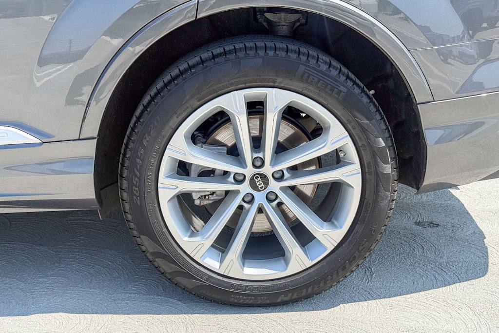 Thumbnail: 2025 Audi Q7 - 22