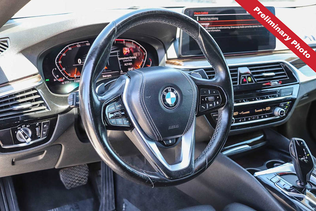 Thumbnail: 2021 BMW 5 Series - 2