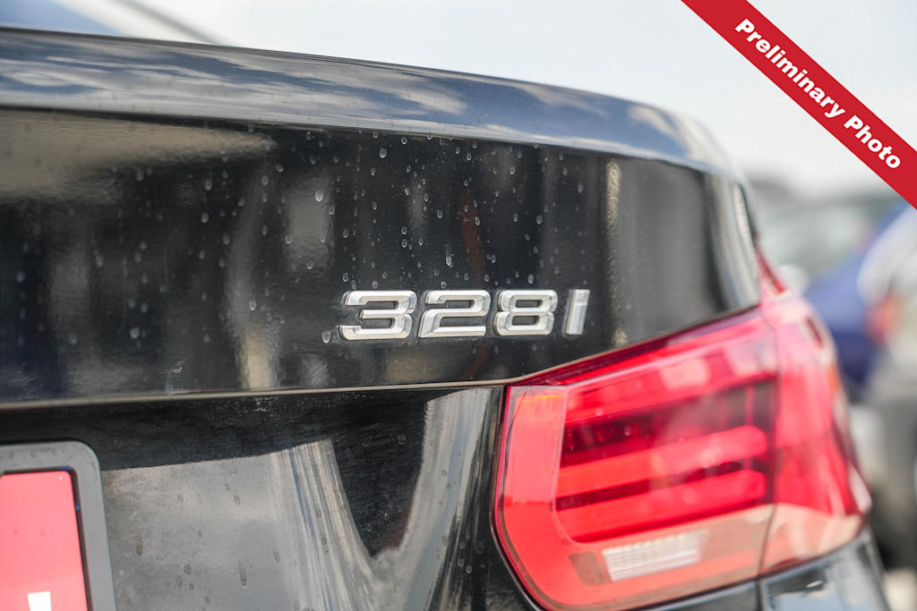 Thumbnail: 2016 BMW 3 Series - 18