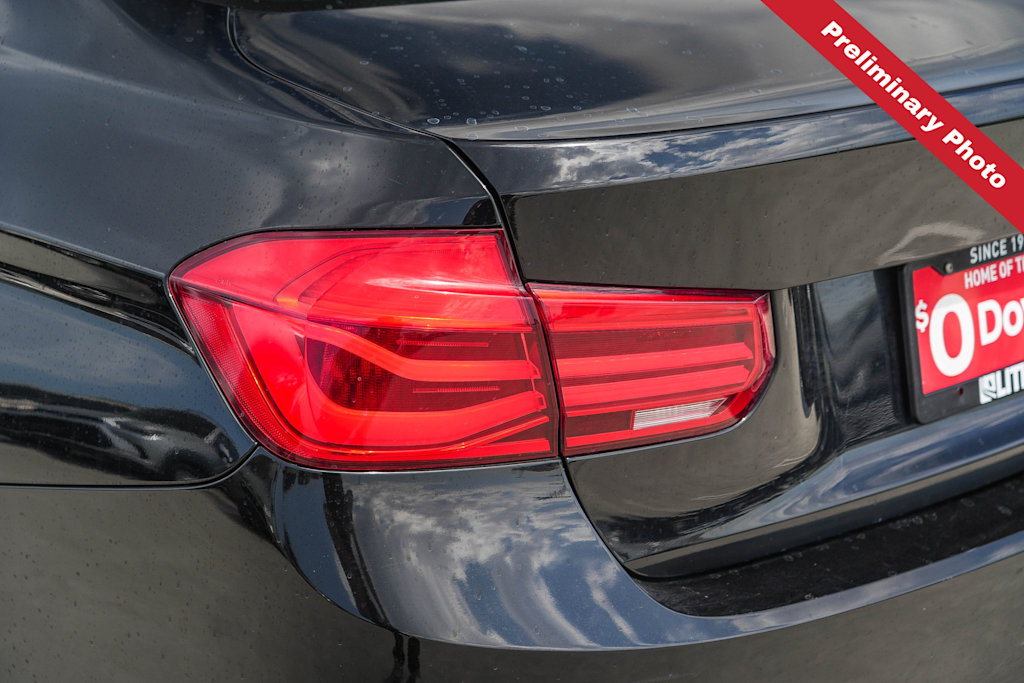 Thumbnail: 2016 BMW 3 Series - 17