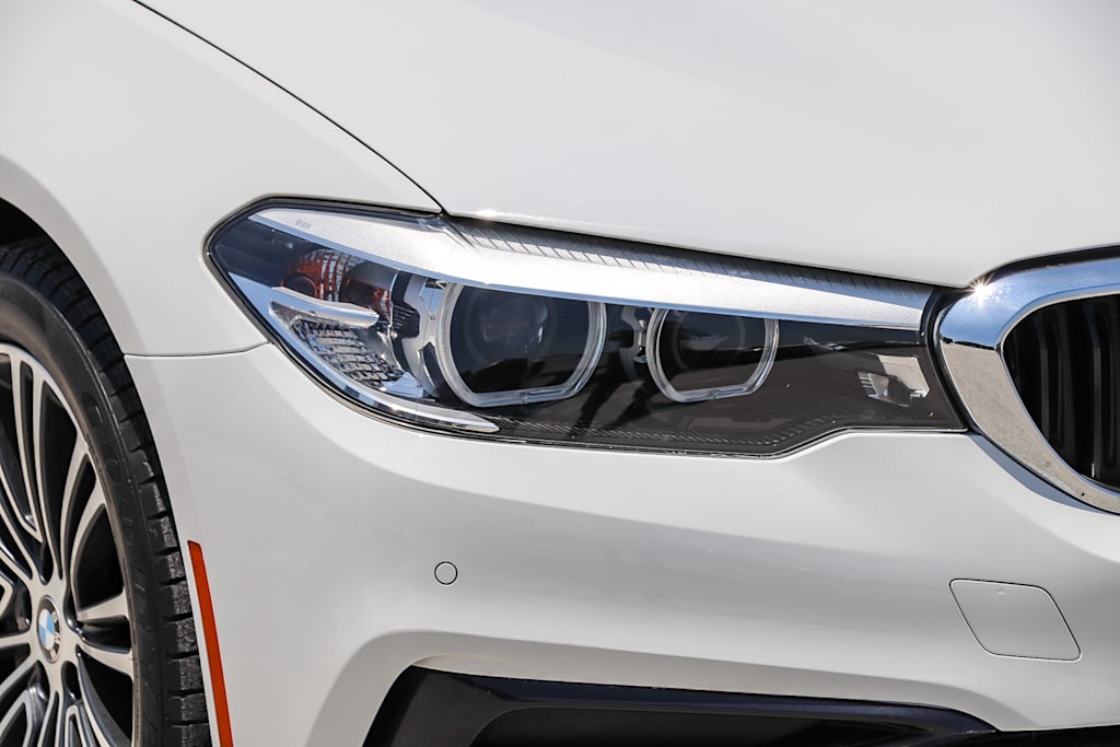 Thumbnail: 2019 BMW 5 Series - 17